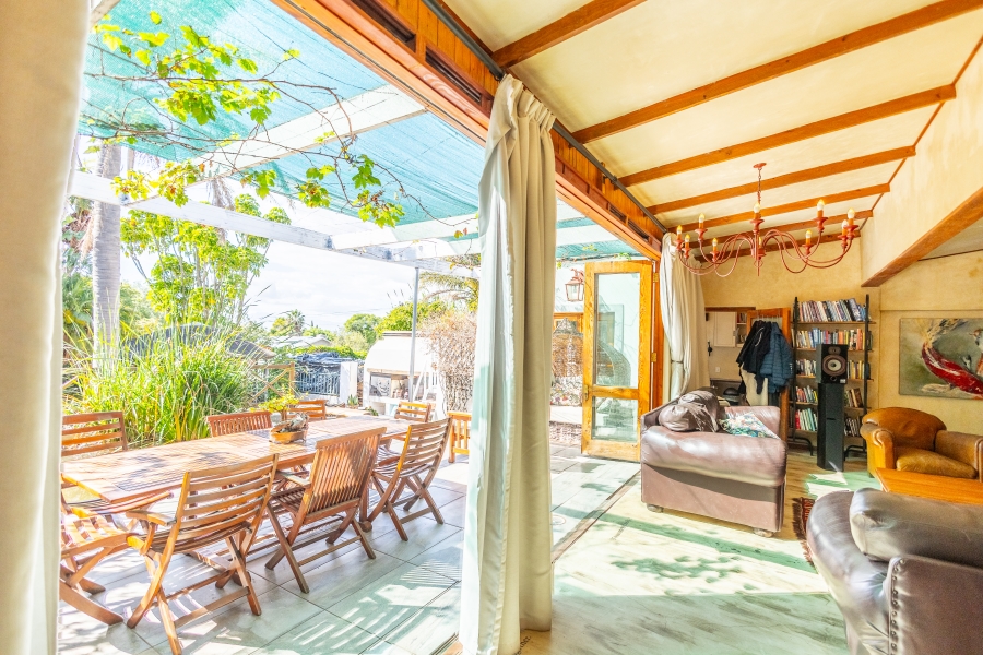5 Bedroom Property for Sale in Langerug Western Cape